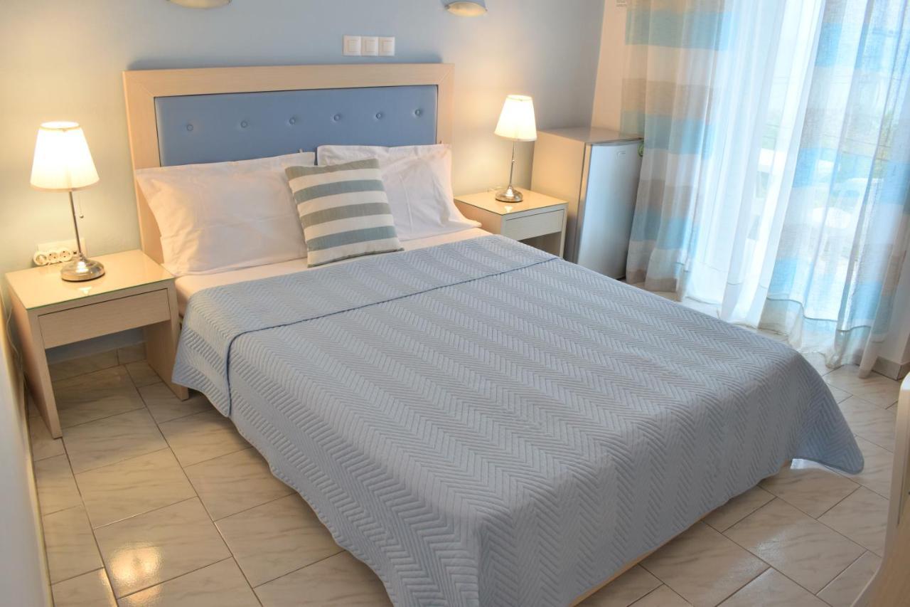 Mirto Beach Hotel & Restaurant Paralia Vrachou Exteriör bild