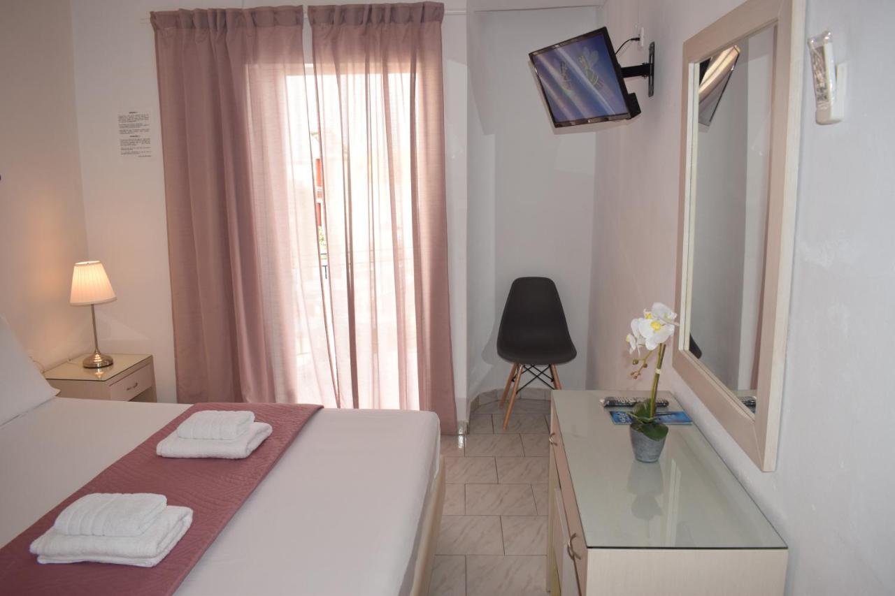 Mirto Beach Hotel & Restaurant Paralia Vrachou Exteriör bild