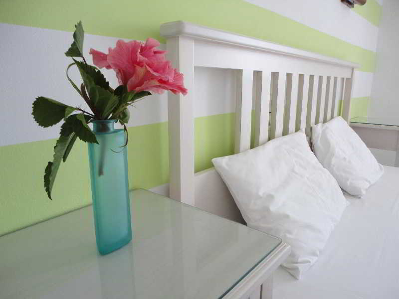 Mirto Beach Hotel & Restaurant Paralia Vrachou Exteriör bild