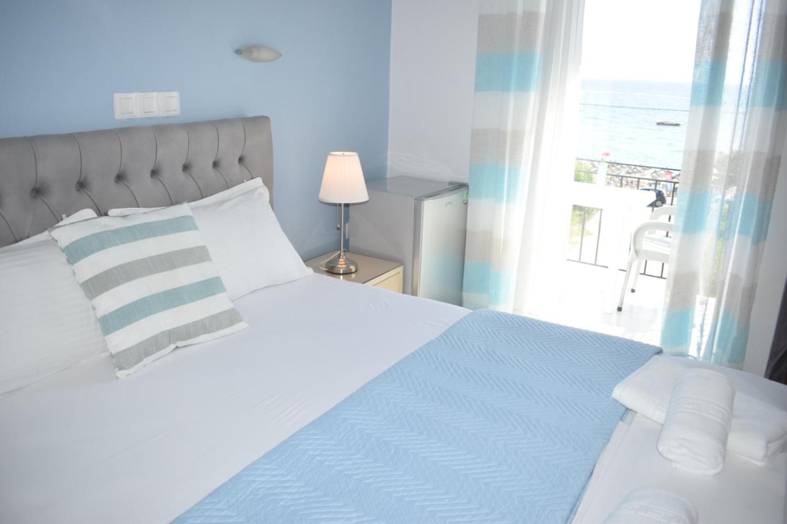 Mirto Beach Hotel & Restaurant Paralia Vrachou Exteriör bild