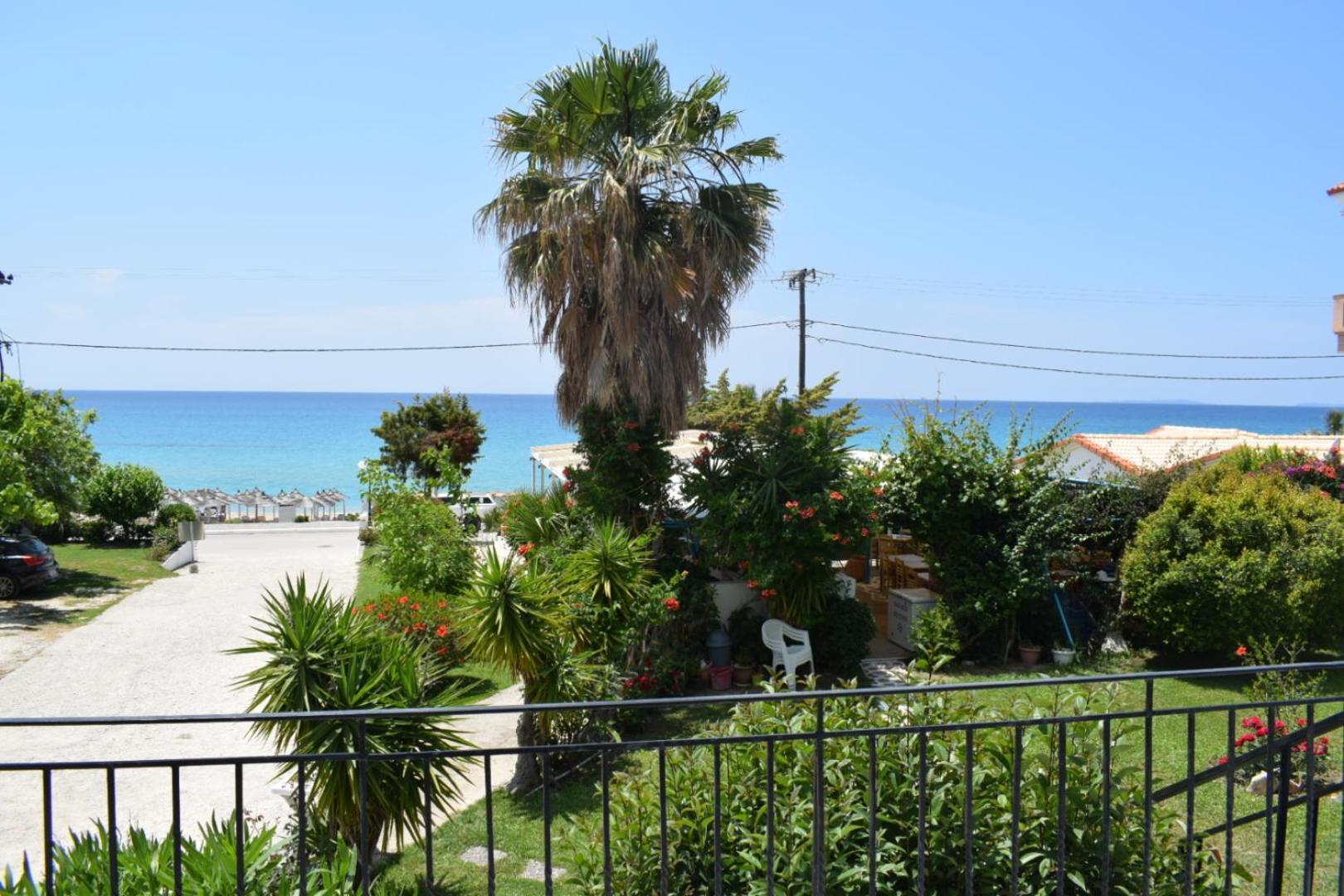 Mirto Beach Hotel & Restaurant Paralia Vrachou Exteriör bild