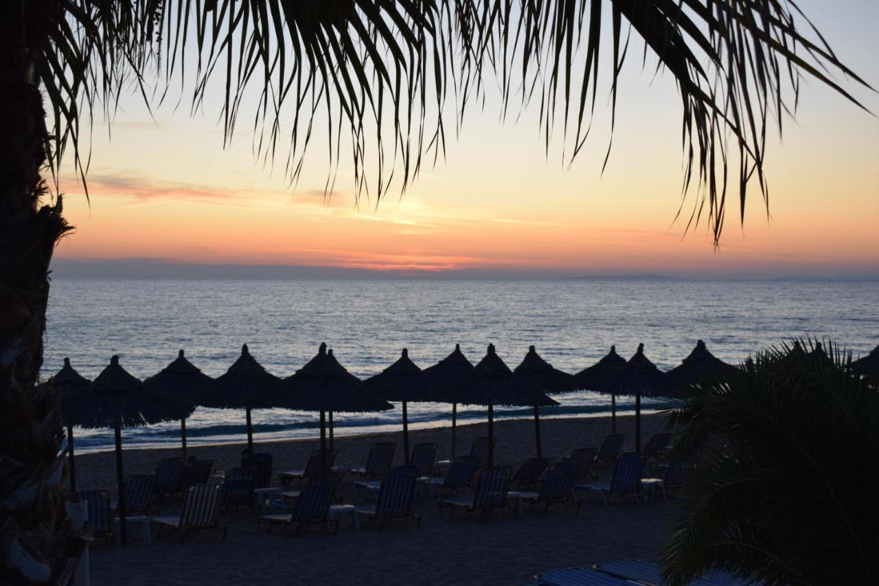 Mirto Beach Hotel & Restaurant Paralia Vrachou Exteriör bild