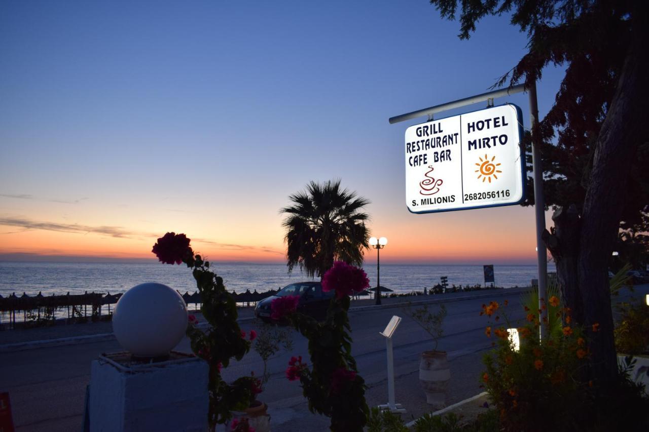 Mirto Beach Hotel & Restaurant Paralia Vrachou Exteriör bild